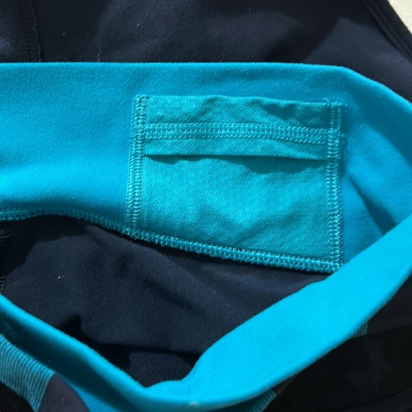 LULULEMON | Women’s Yoga Shorts - Picture 8 of 9